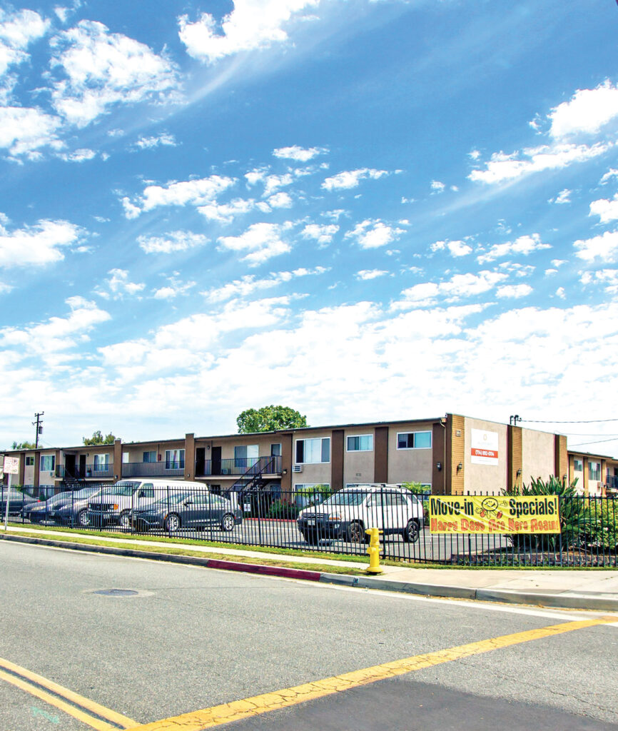 Home Page Holiday West Apartments